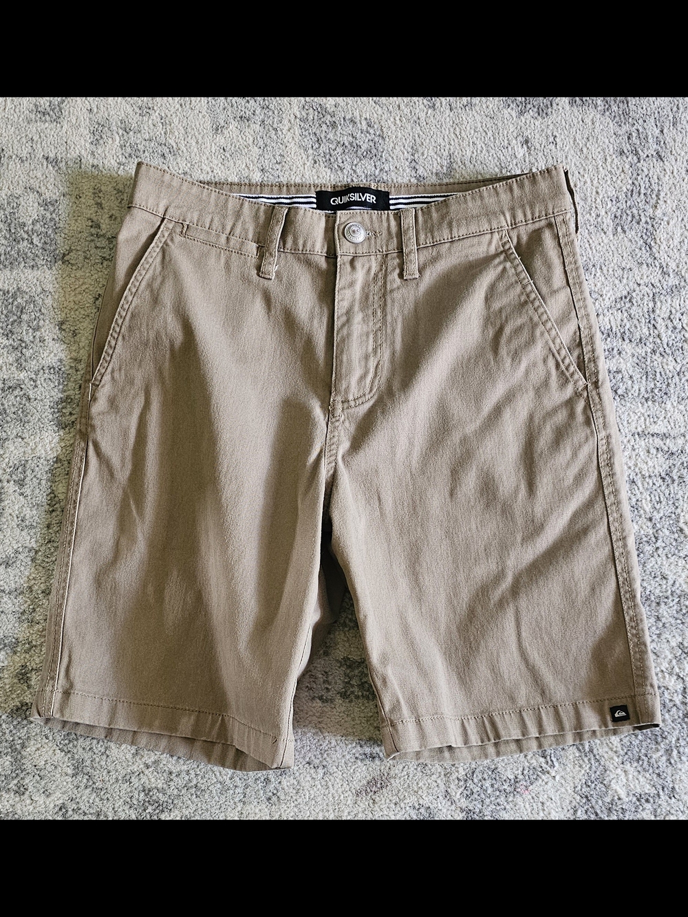 Quicksilver Khaki Shorts Size 28